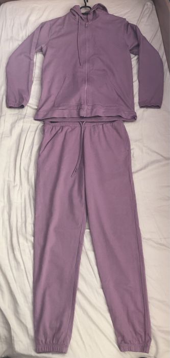 Дамски спортен екип