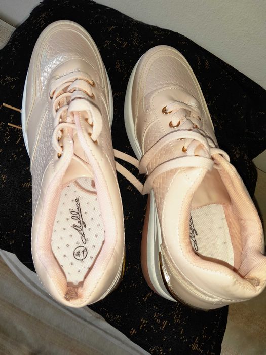 Красиви маратонки