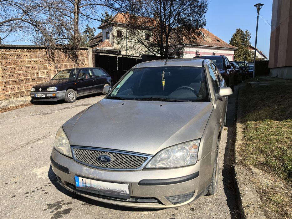 Vând Ford Mondeo