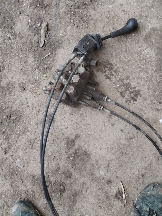 Încărcător frontal vând - schimb