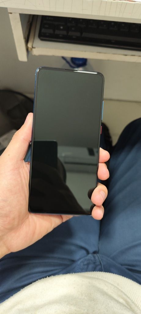 Mi 9T pro.  Yangidek