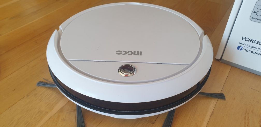 Aspirator robot Ingco la cutie testat doar