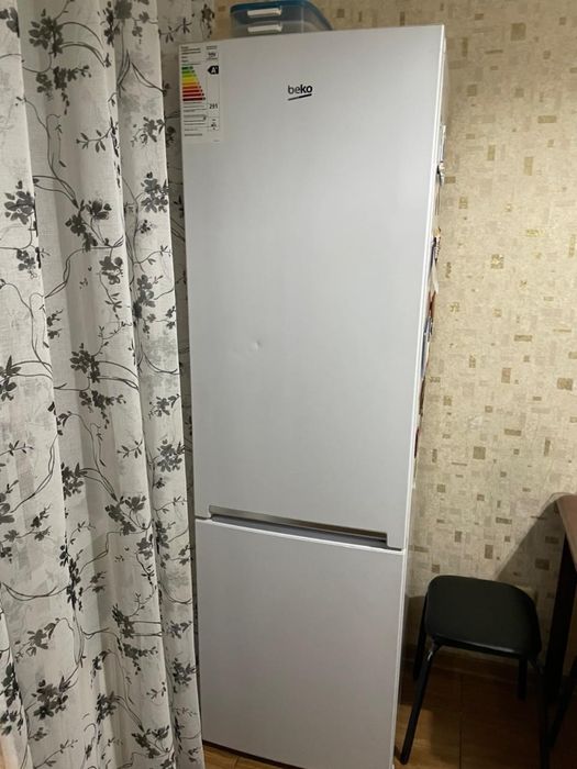 Продам холодильник на запчасти