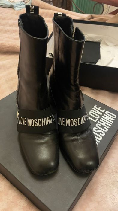Боти обувки love moschino