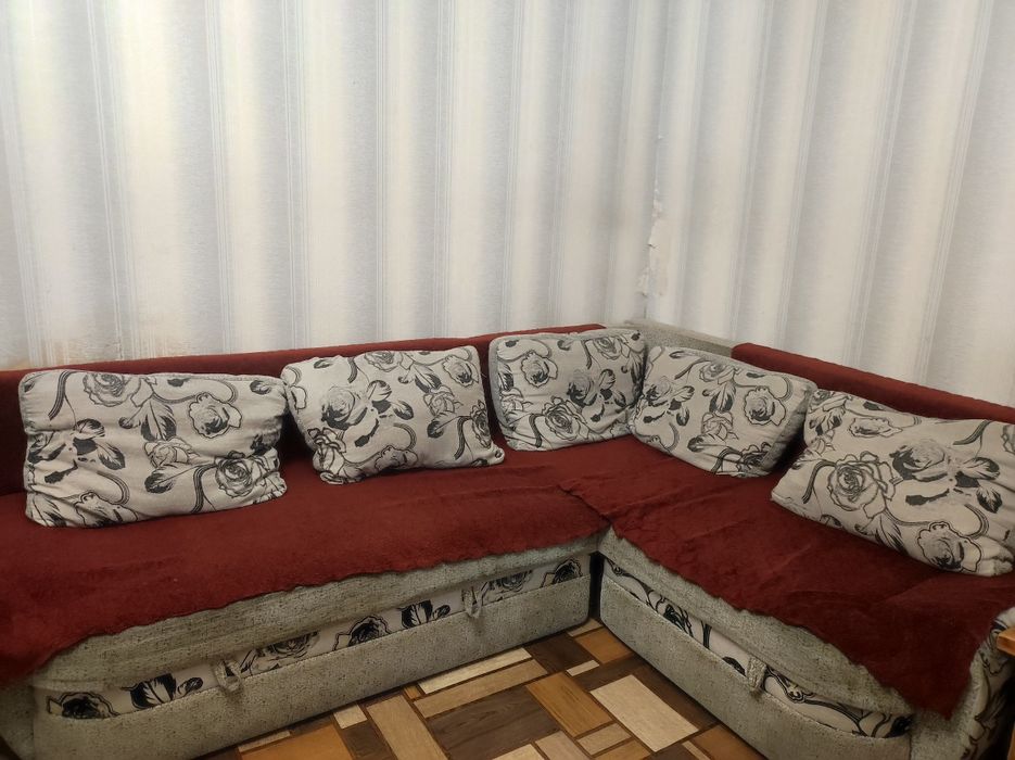 Продам угловой диван
