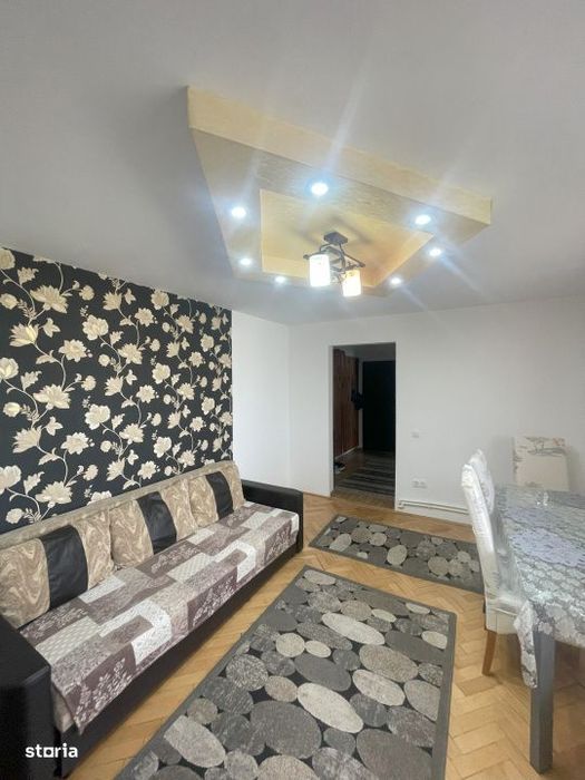 Apartament de 2 camere semidecomandat, 55 mp, etaj 4 cu acoperis, Sasa