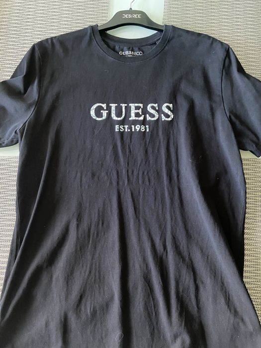 Тениса на Guess.