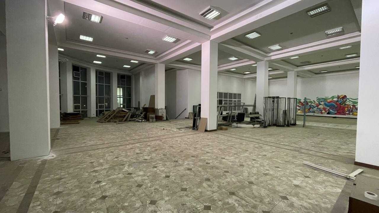 Сдам помещение 700m2 в Центре Юнусабада на кругу, под Банк или др. RR