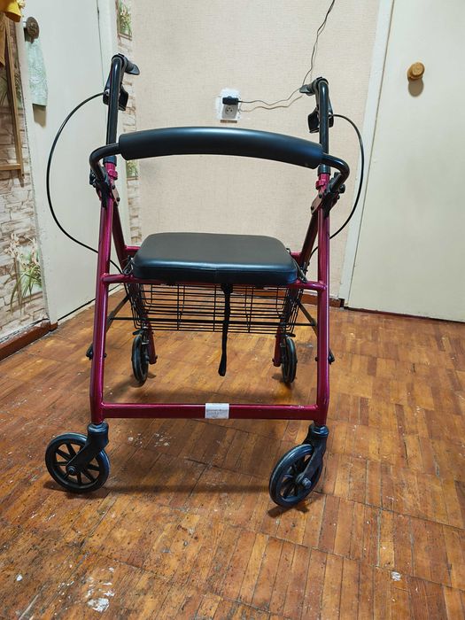 Ходунки ролатор для инвалидов и людей пожилого возраста