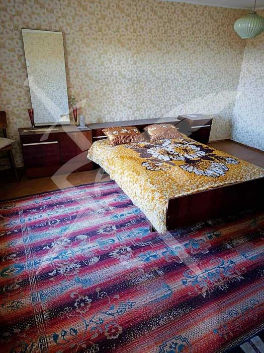 Двуетажна къща в село Кривня - 94477