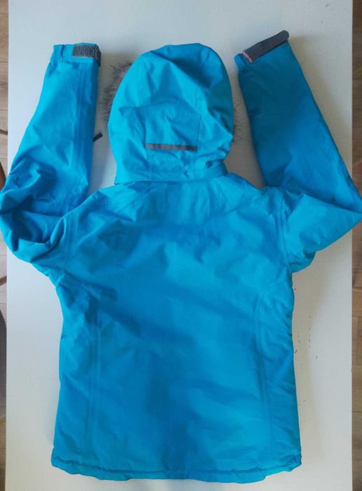 Ново оригинално дамско ски сноуборд яке Skibum