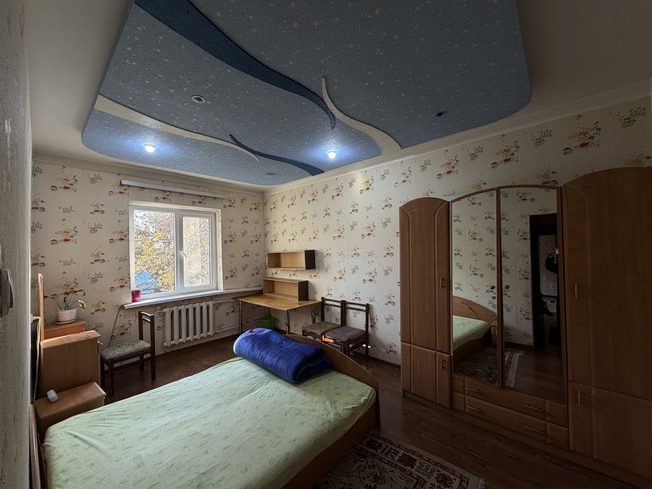 Срочно продается квартира Буз базар банковский дом