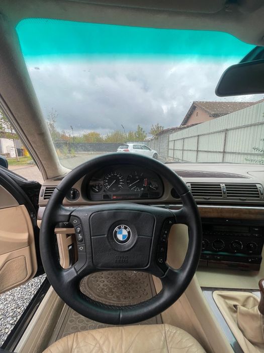 BMW Seria 7 E38 725 Tds