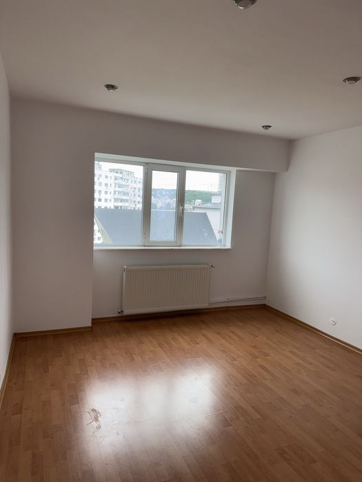 Apartament 3 camere decomandat Bicaz Dacia Zimbru