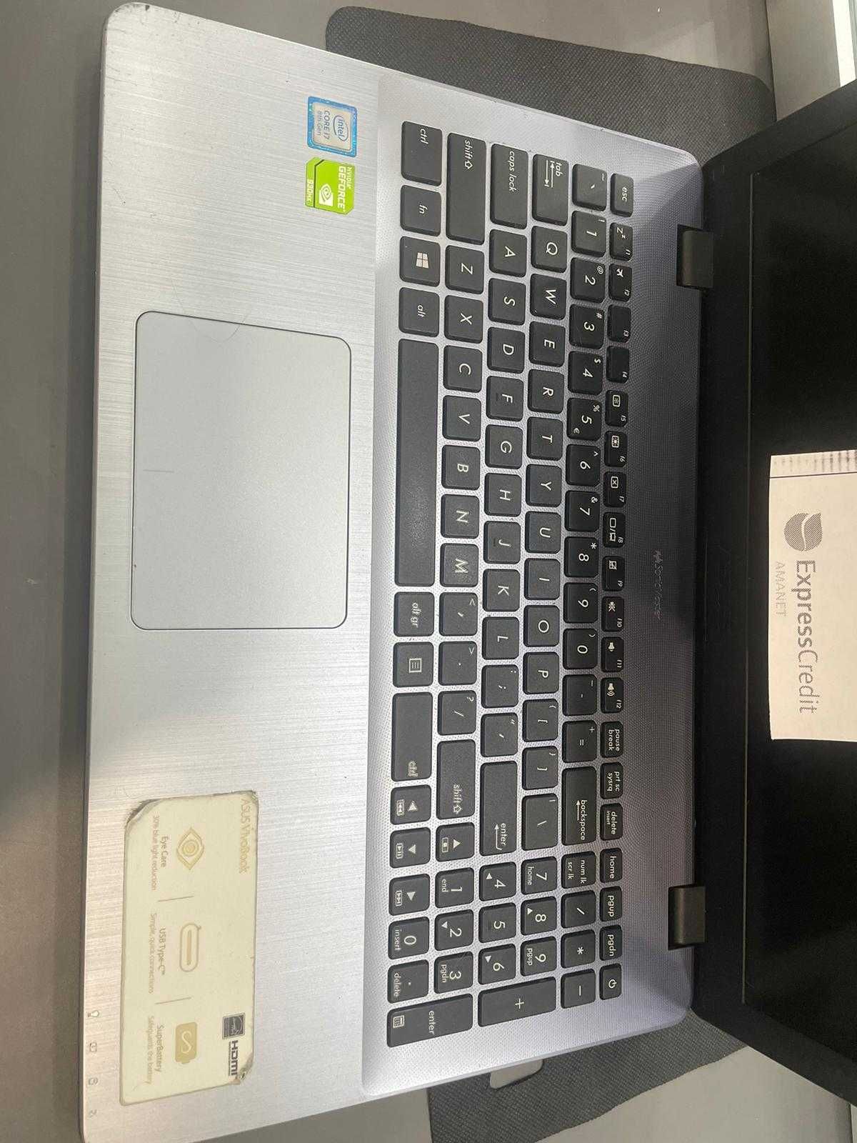 Laptop Asus X542U(AG44 B:4396)