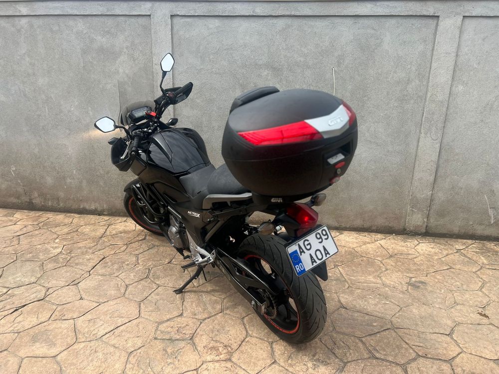 Honda NC700x  2012