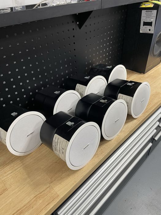 Boxe pentru tavan perete bose model 32