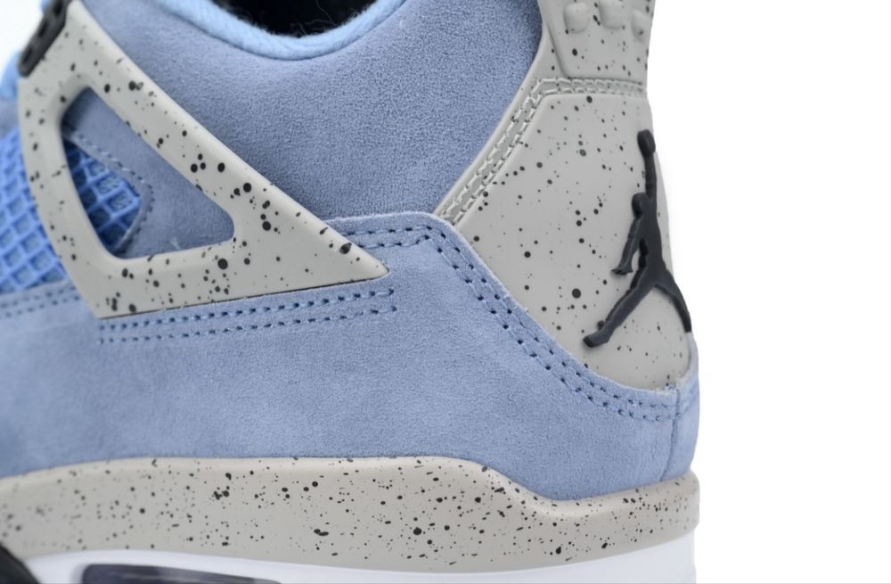 Air jordan 4 University Bluie