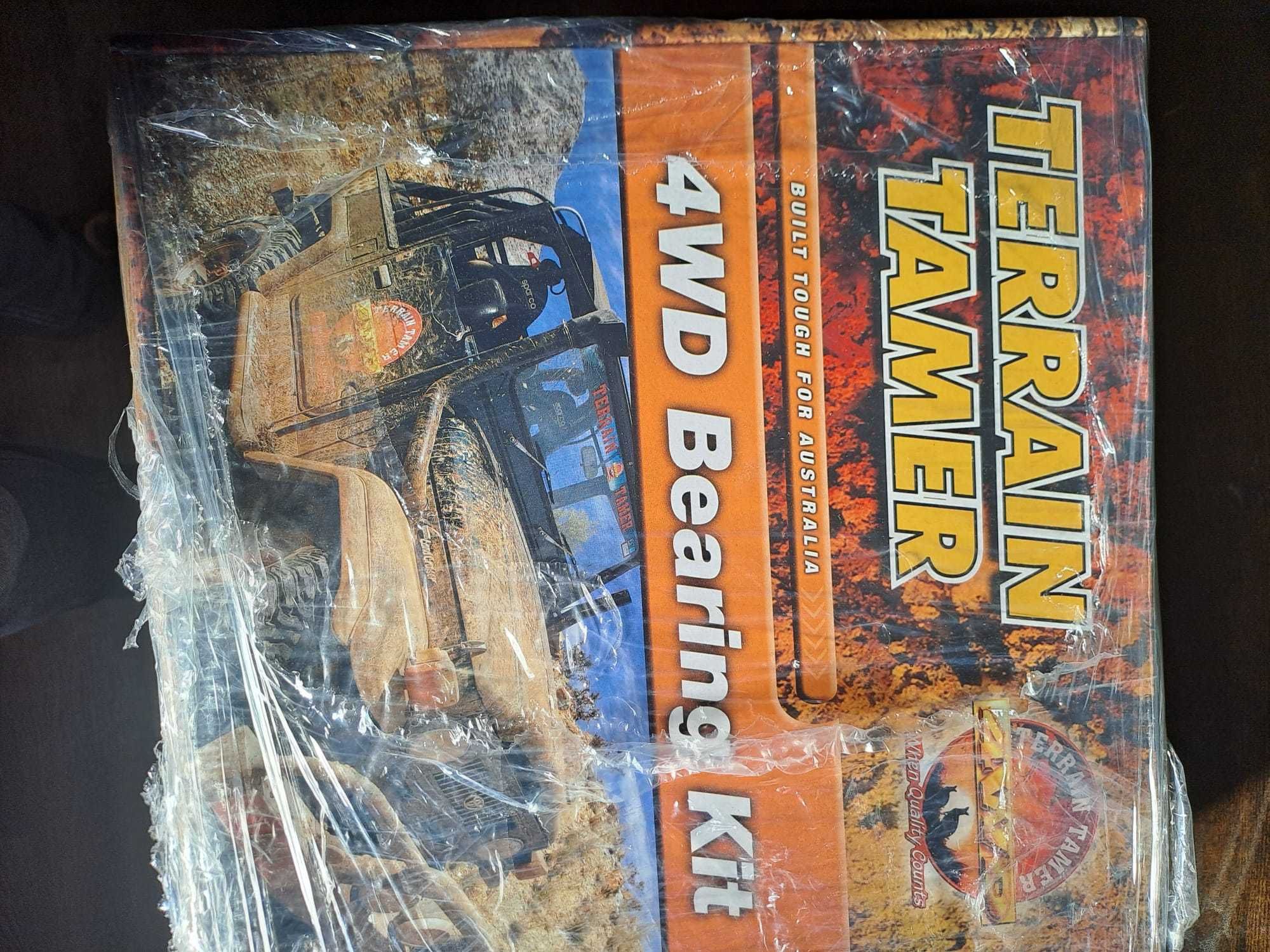 Kit Revizie punte fata, rulmenti pivot, semeringuri planetara SH20