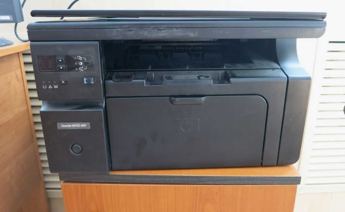 Лазерный МФУ 3в1 принтер HP M1132