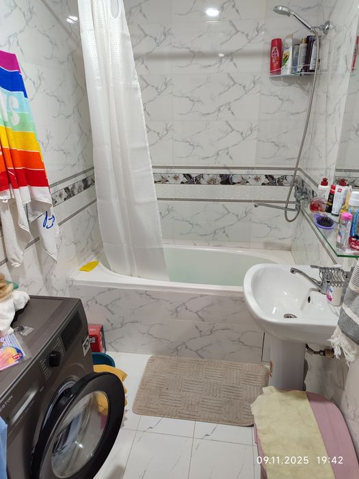 Продаётся 2 ком. Кв. 1 этаж.