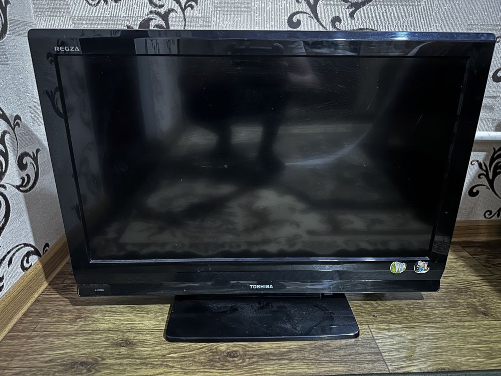 Toshiba 32AV600, поддержка HD: 720p.