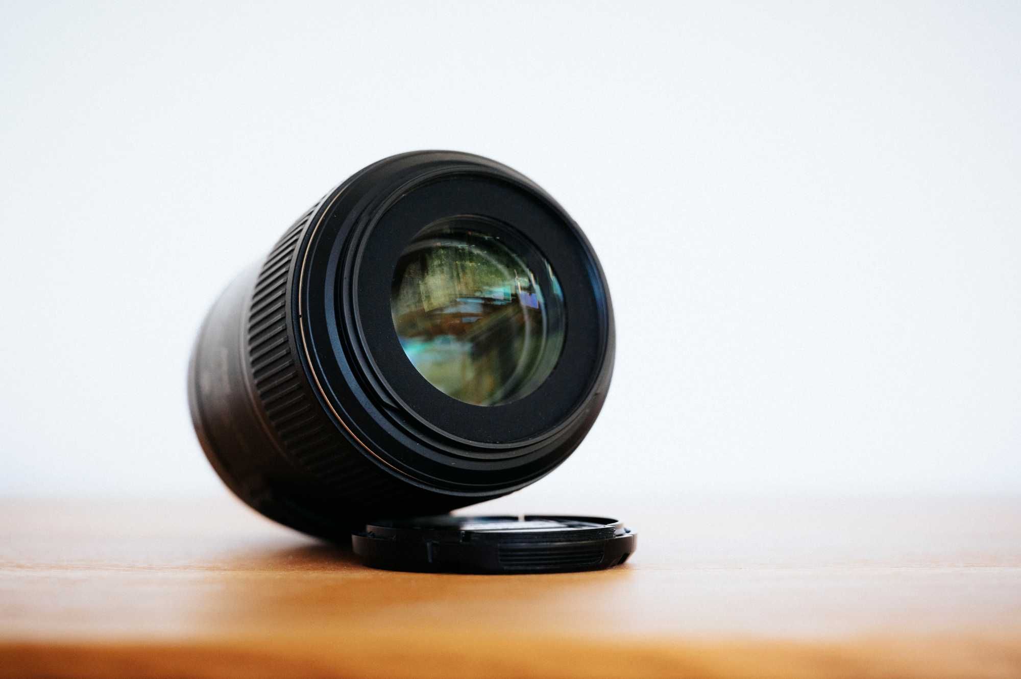 Nikon AF-S Nikkor 105 f/2.8G IF-ED VR Micro