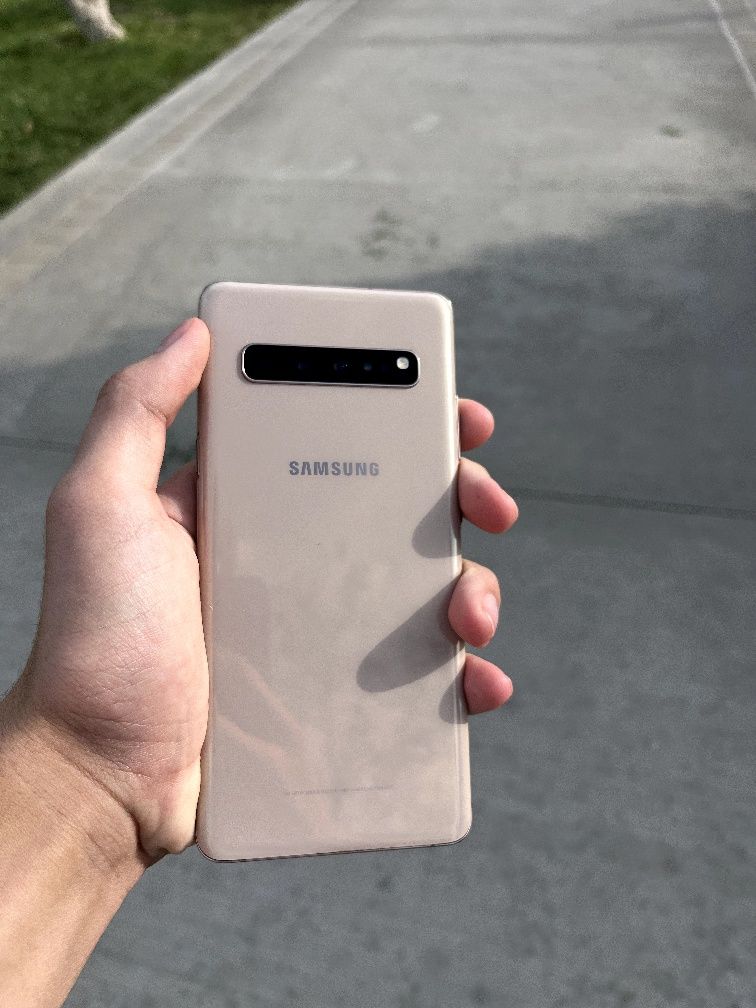 Samsung s10 5g satiladi