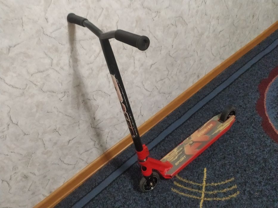 трюковой самокат