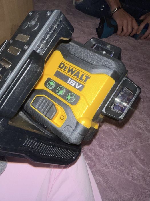 Laser Dewalt nou