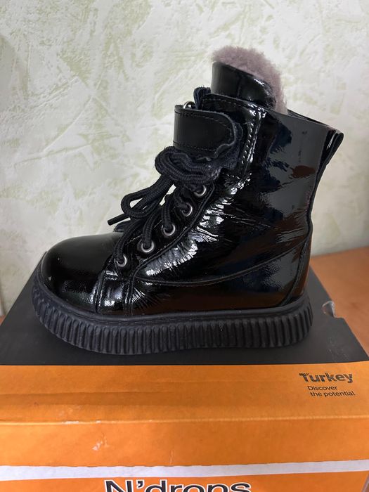 Продаются ортопедические ботиночки, натуралка. В идеальном состоянии.