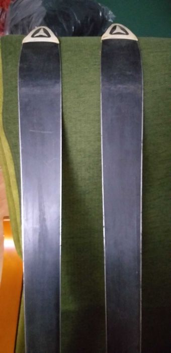 Skiuri Atomic si Blizzard, complete, marime 1,77 m si 1,60 m