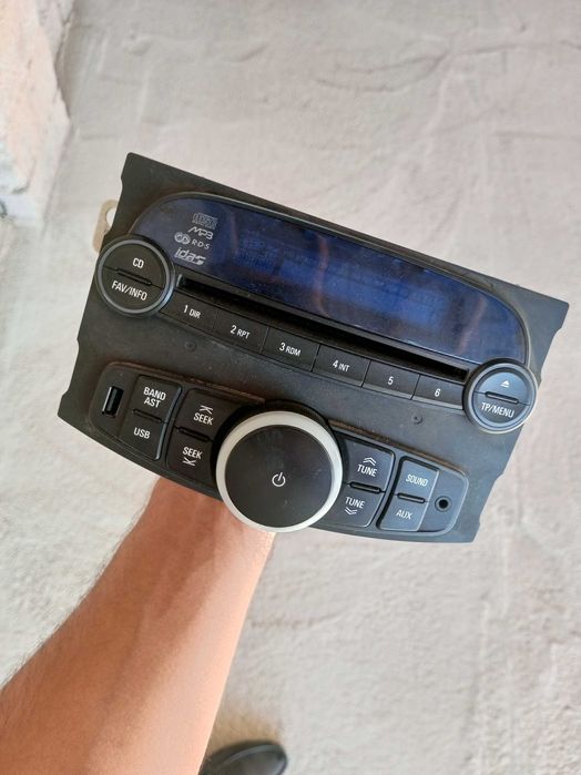 Продается магнитола на спарк
