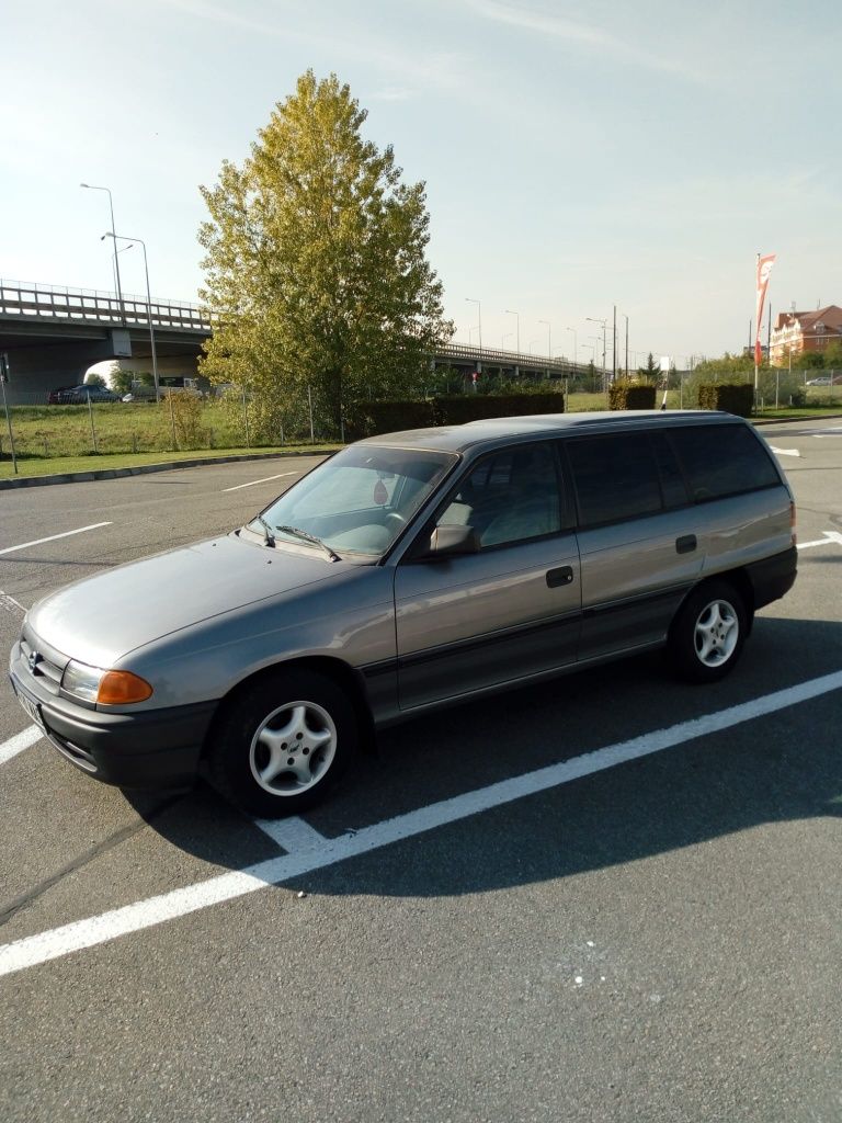 De vânzare Opel Astra F