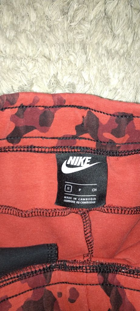 Nike Tech Fleece Red Camo долнище