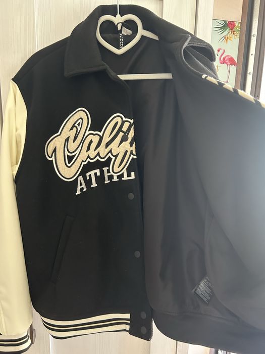 Колежансо  бомбър  яке дамско