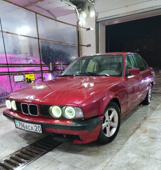 Bmw машина продается