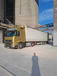 Volvo FH12 cu Krone