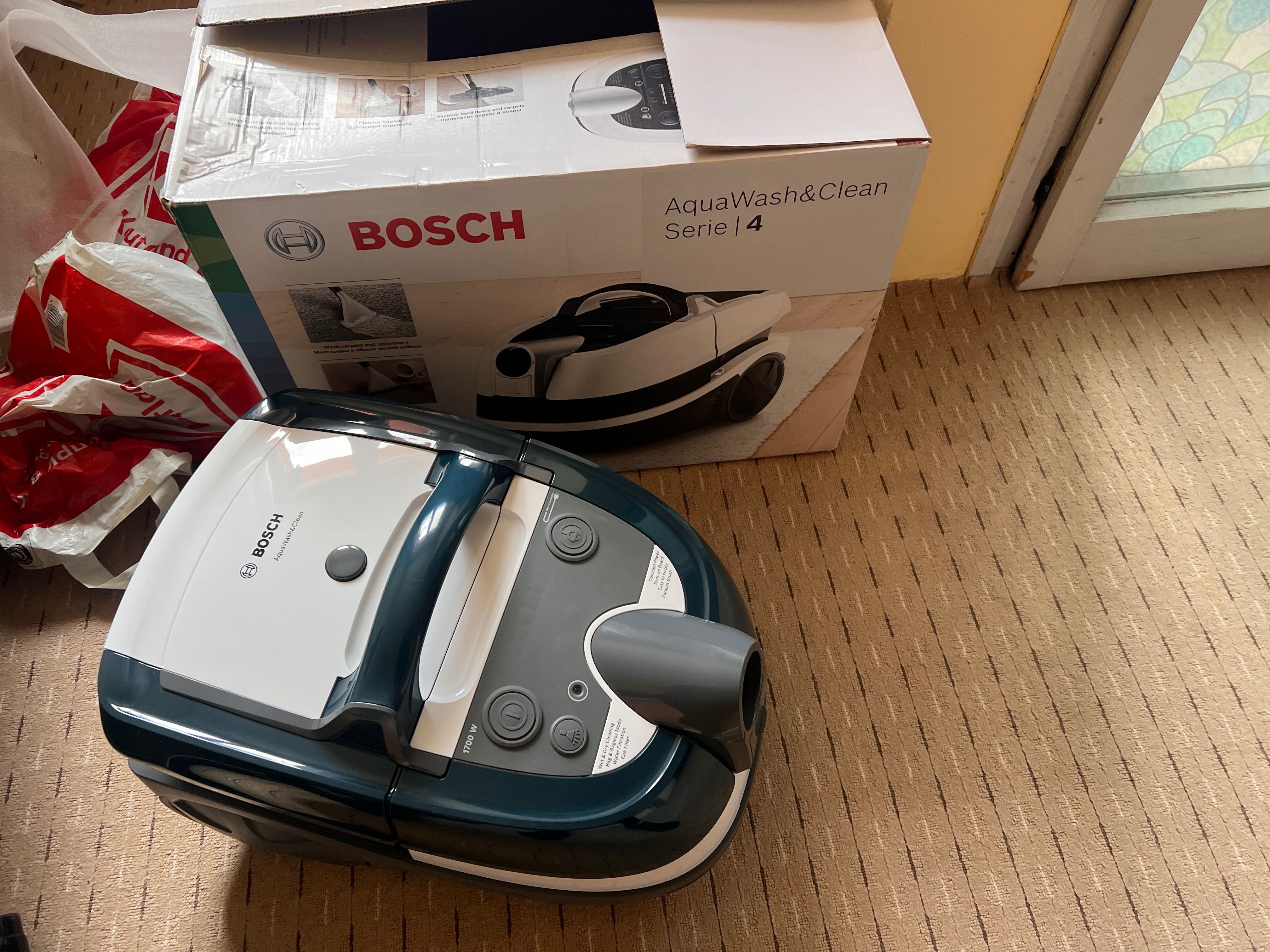 Прахосмукачка Bosch BWD41720