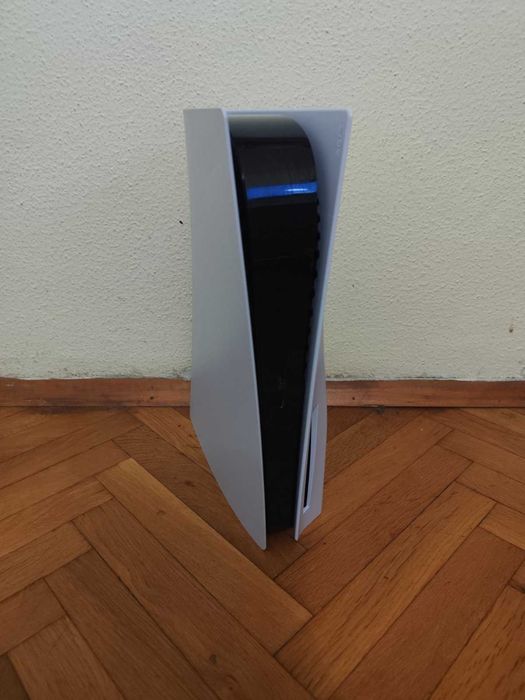 Playstation 5 Disc Edition КАТО НОВ !!!