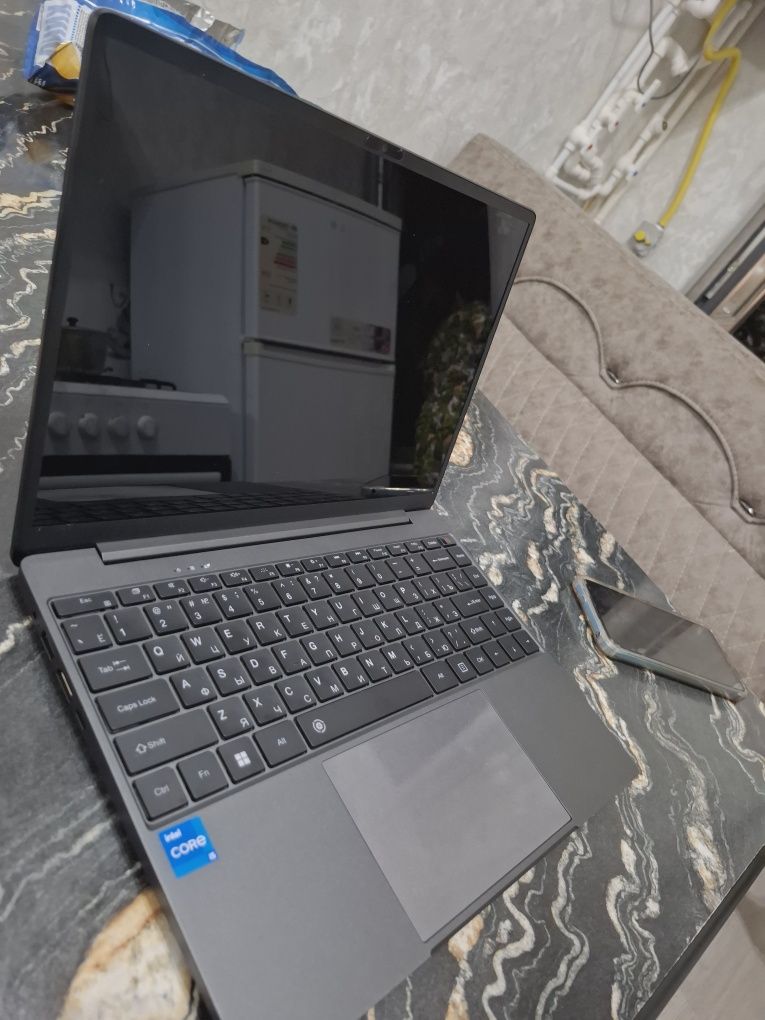 Acer noutbuk sotiladi srochna