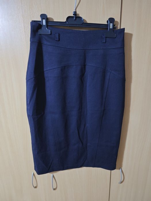 Fustă elegantă mulată