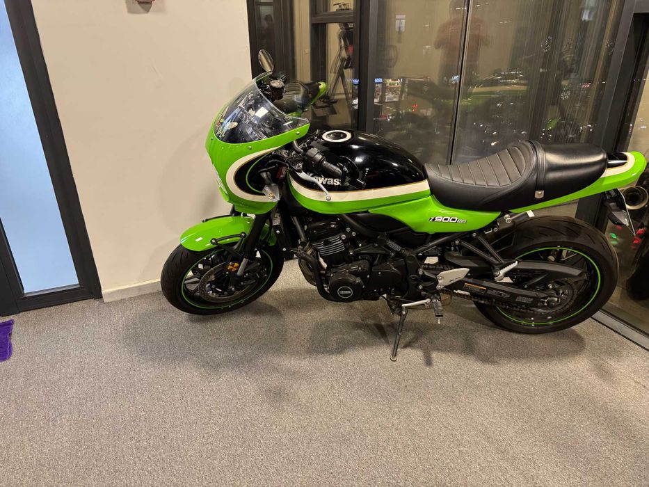 Motosikl Kawasaki Z900RS Café, 950 kub, AMERIKANKA