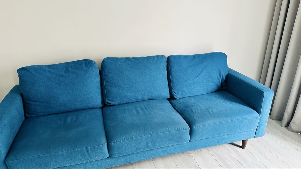 Мягкий диван+пуфик