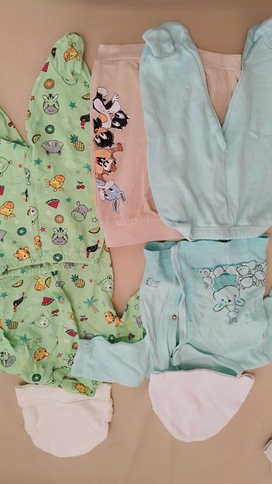 Лот дрехи за новоредено