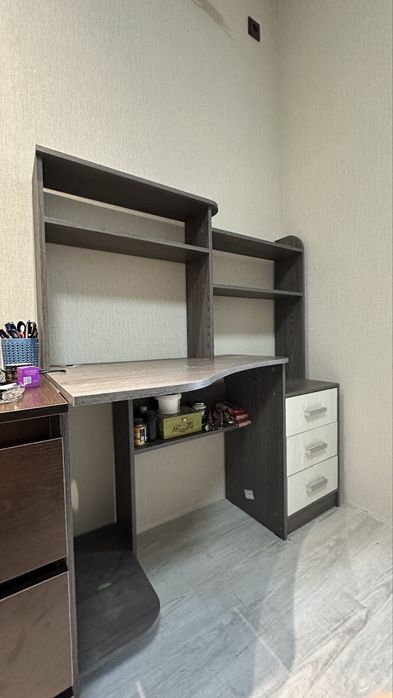 Стол компьютерный