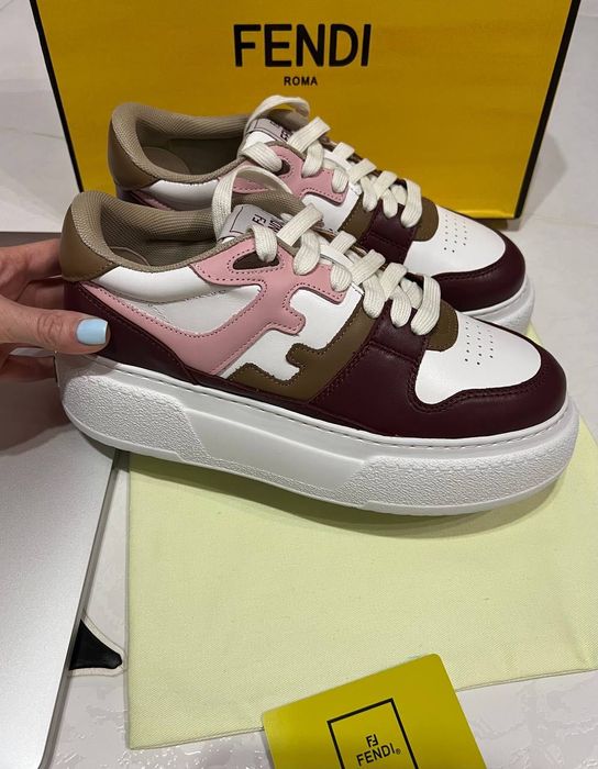 Маратонки fendi нови