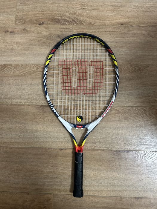 Продавам сак за тенис  и три ракети