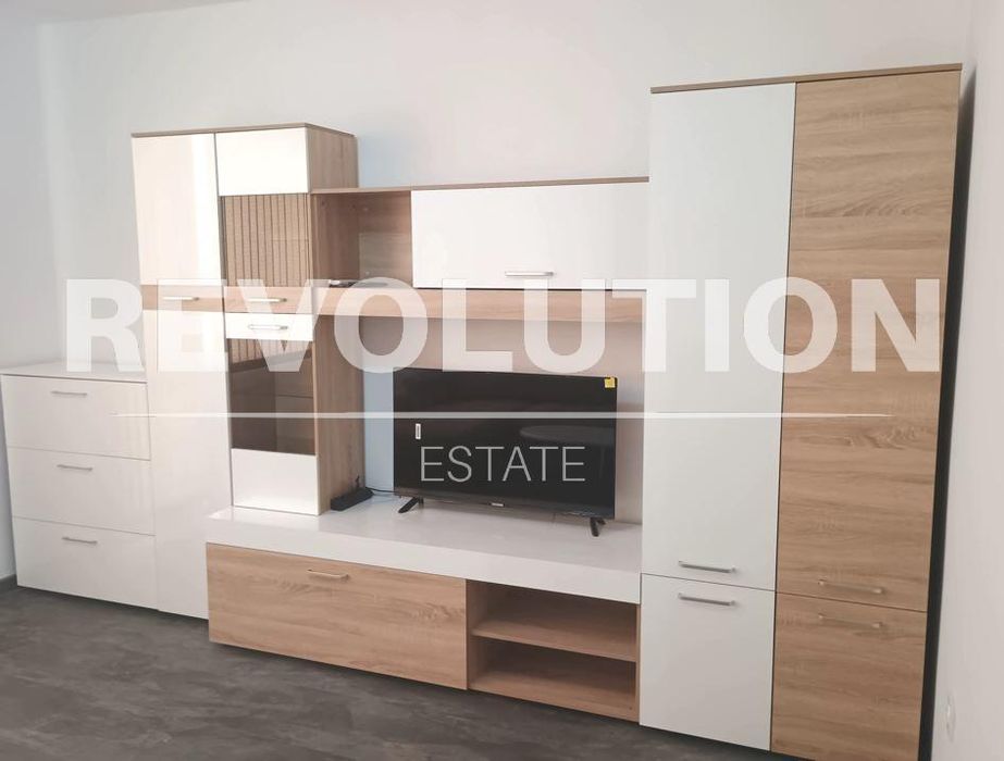 Дава се под наем Едностаен апартамент в Варна, Левски - 30 кв.м за 375 € - Снимка #3