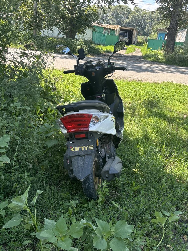 Скутер jugurmek m8